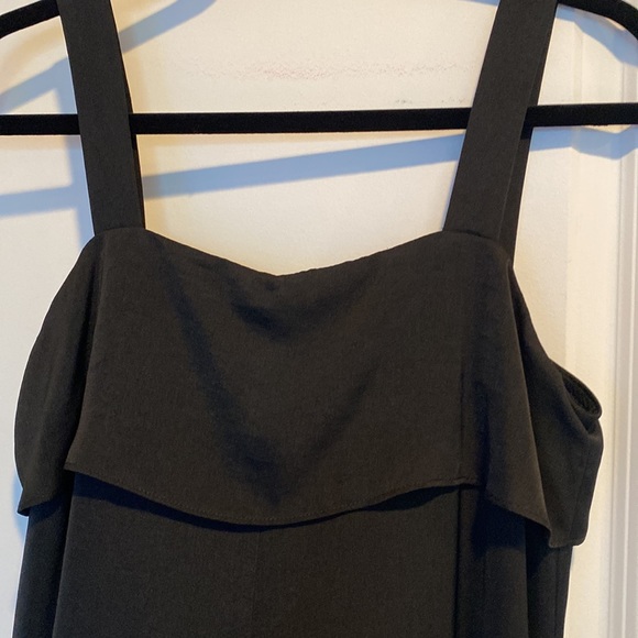 LBD - Picture 2 of 5